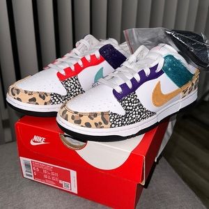 W NIKE DUNK LOW SE - WOMENS 6.5 MENS 5